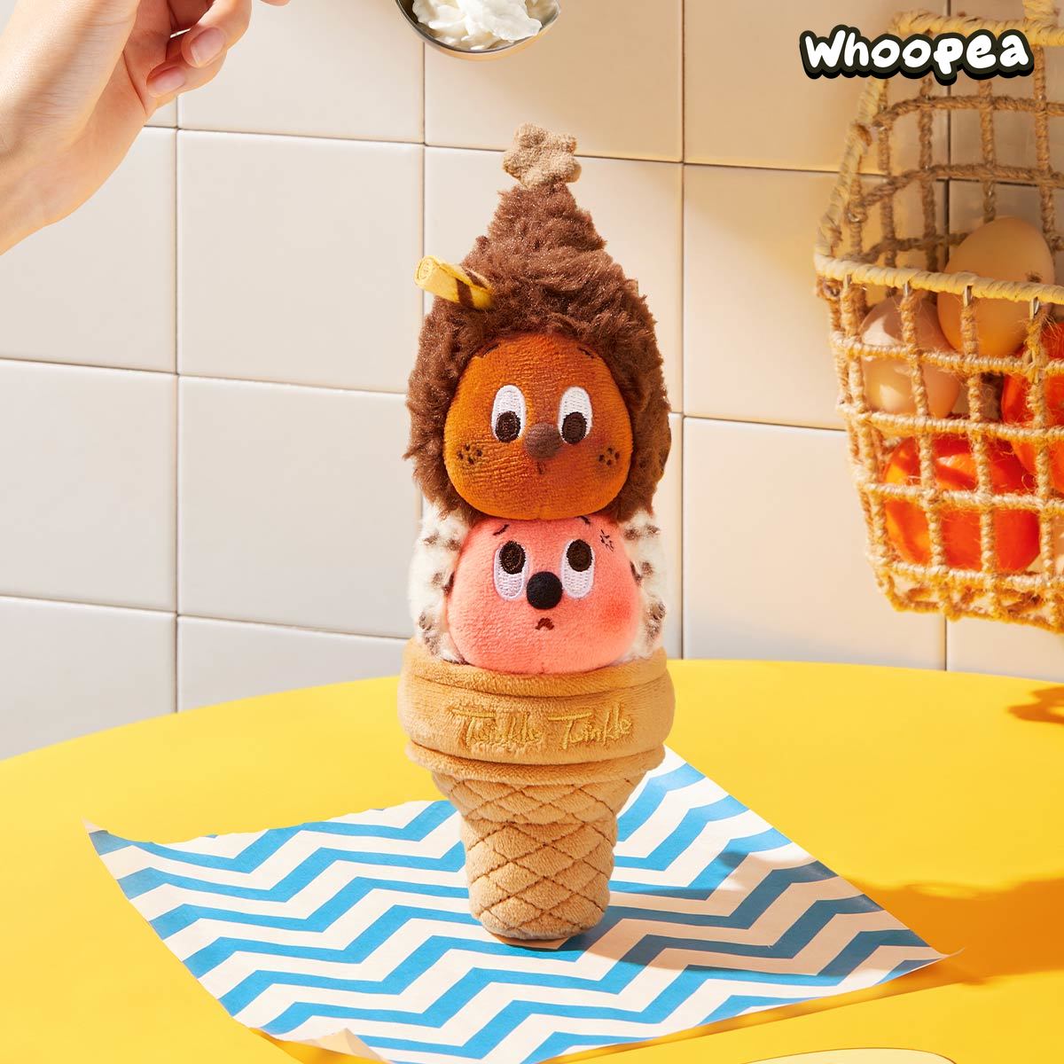 POP MART Twinkle Twinkle MOON GELATO Series-Gelato Pendant – WHOOPEA