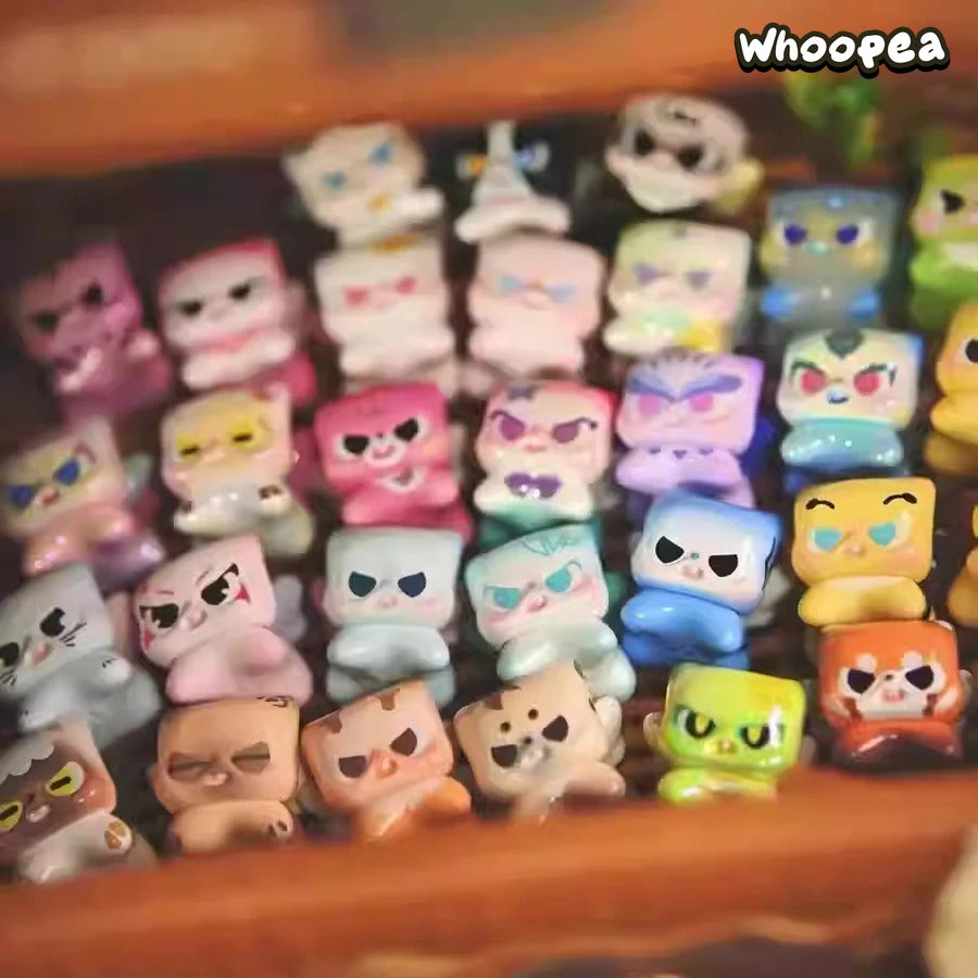 Cute Pitty On The Prowl Series Mini Beans Figures, Blind Bag