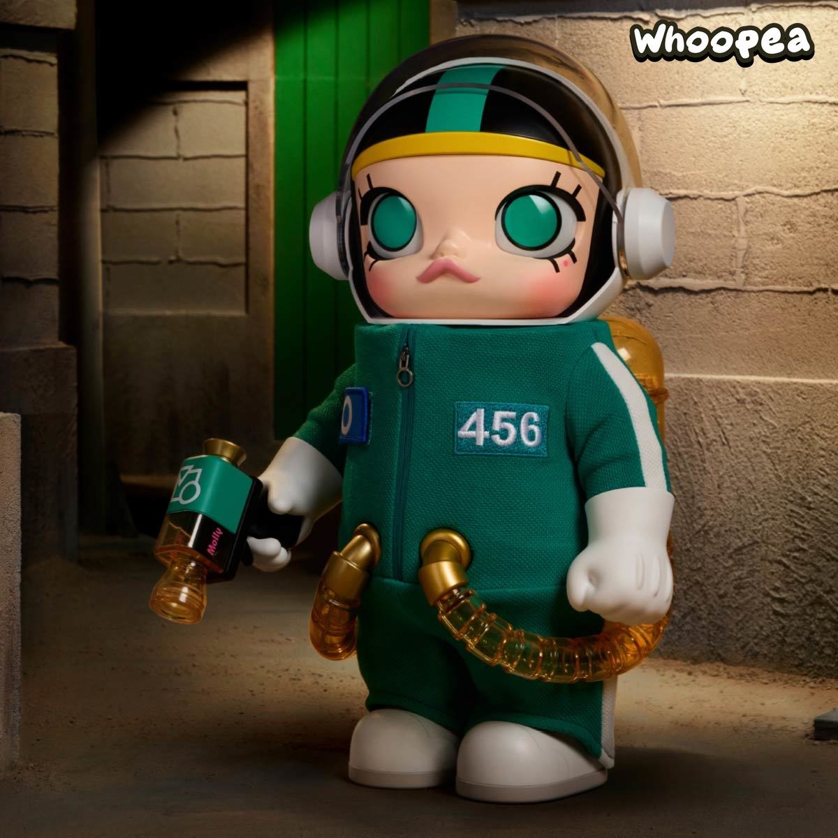 MEGA SPACE MOLLY 400% Figure + Action Figure Squid Game Set – WHOOPEA