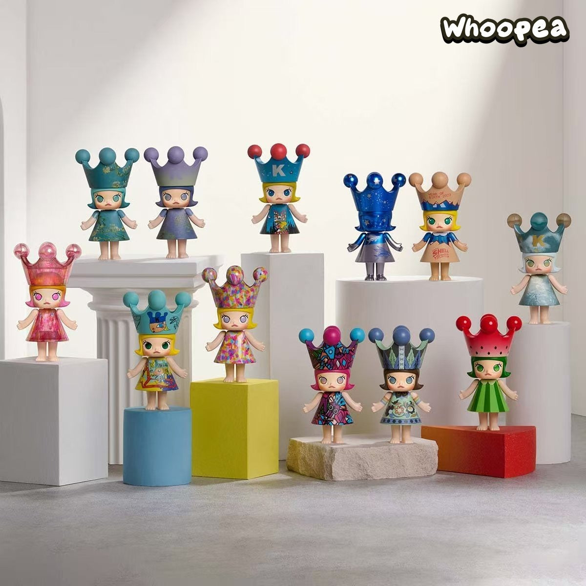 POP MART MEGA ROYAL MOLLY 100% Series 1 Figure Blind Box (PRE-ORDER)
