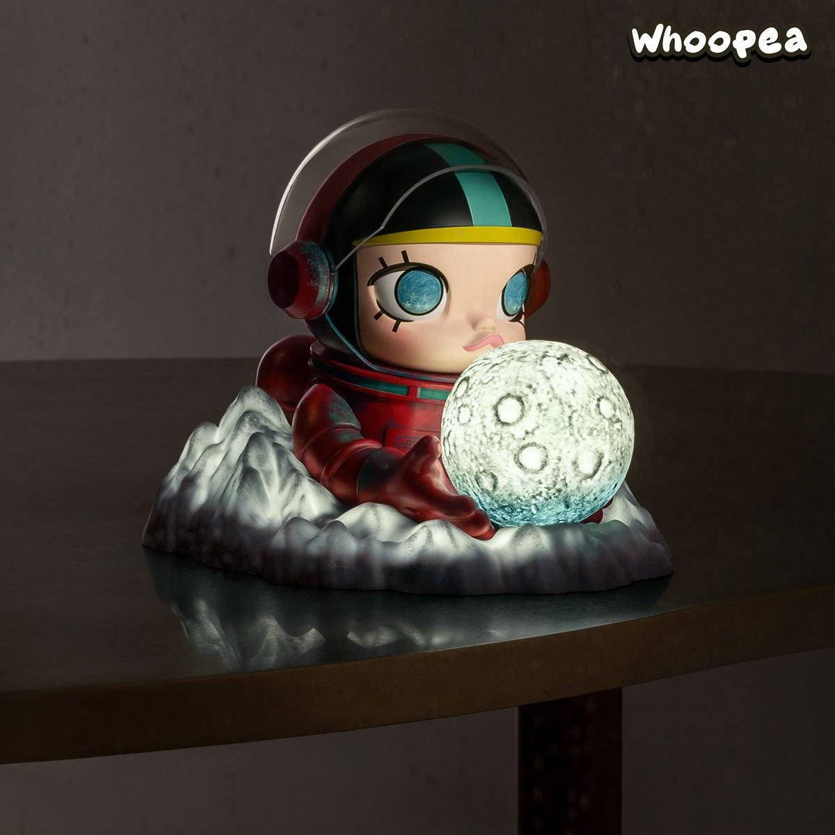 MEGA SPACE MOLLY Hello Moon Ambient Moon Lamp Figure (PRE-ORDER)