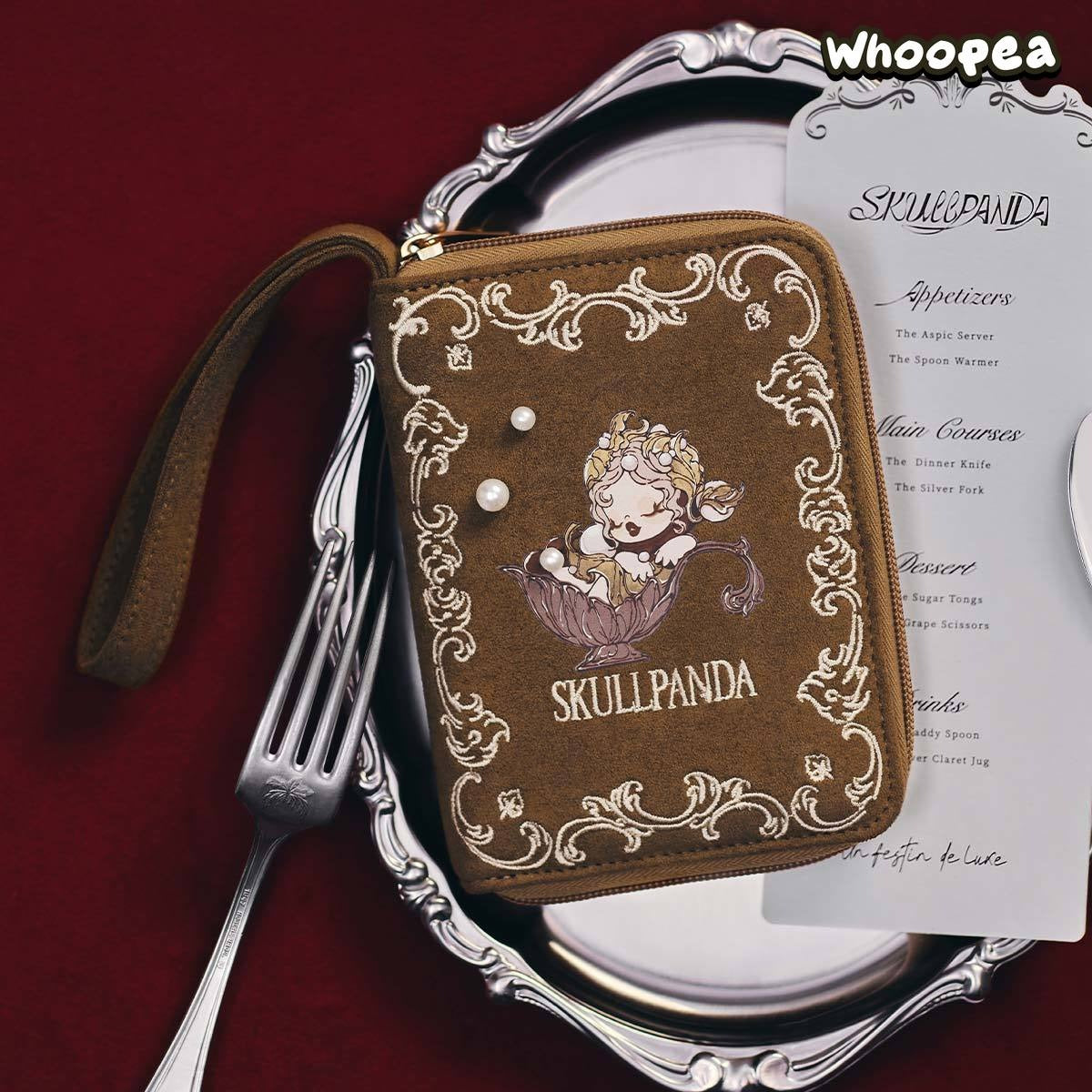 SKULLPANDA The Feast Begins Series Passport Cover – WHOOPEA