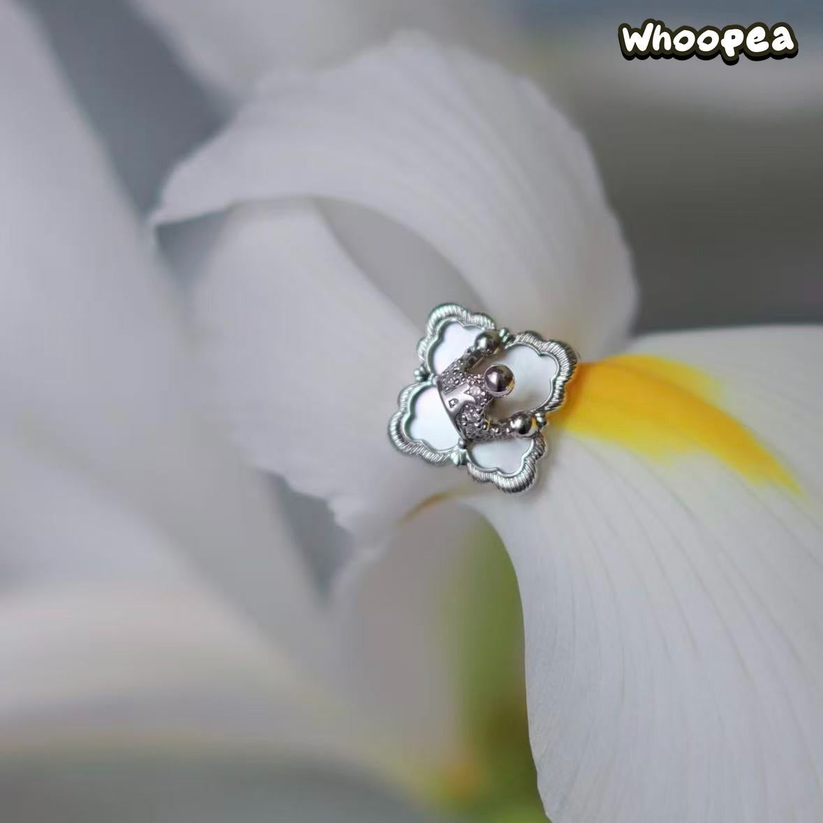 POPOP Jewelry ROYAL MOLLY Lace Series Classic Crown Ear Studs