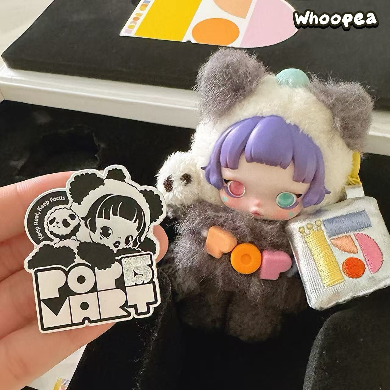 POP MART 15. Jubiläums-Geschenkbox für Mitarbeiter „Bleib authentisch, bleib fokussiert“