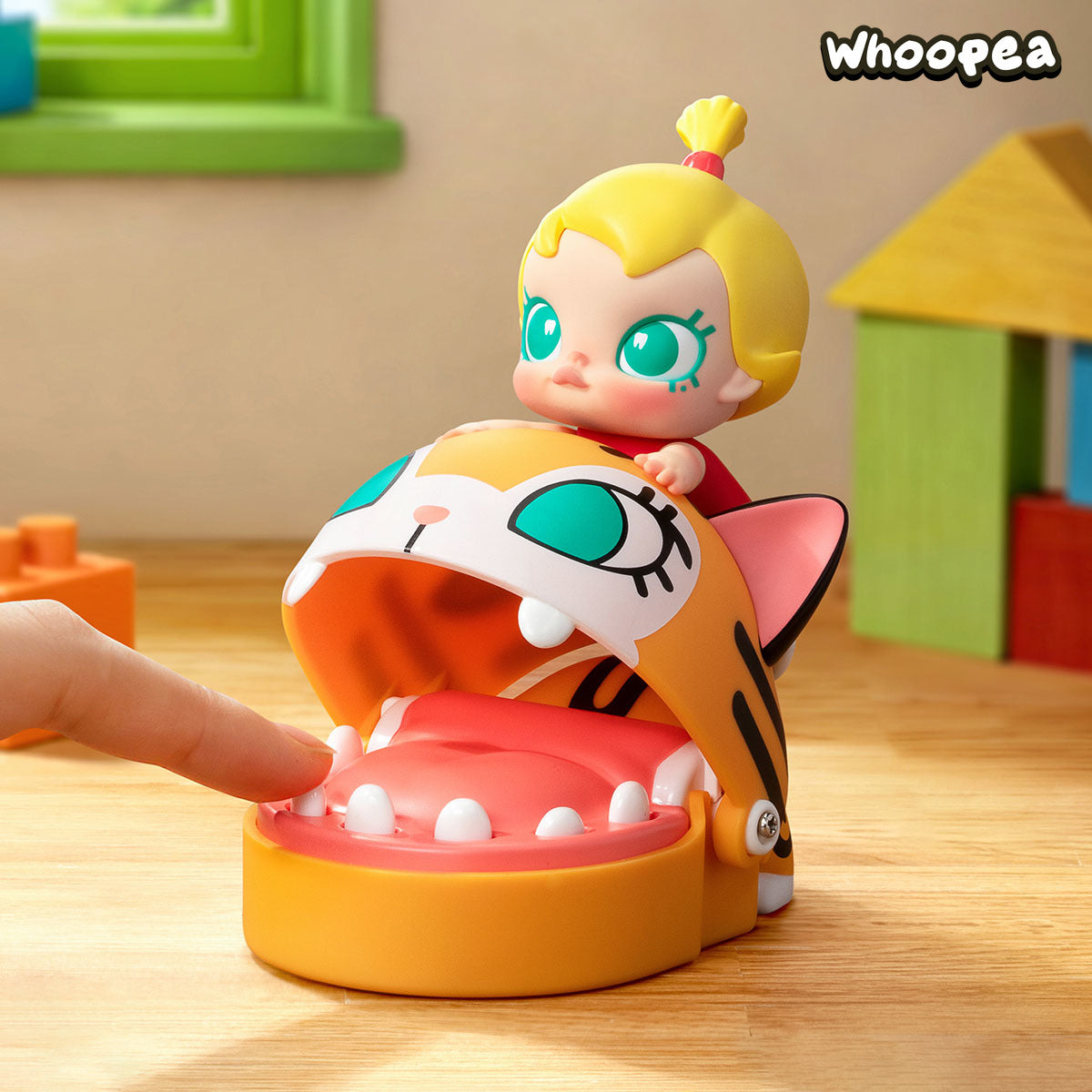 POP MART Baby Molly and Baby Tabby Pulling a Prank Figure – WHOOPEA