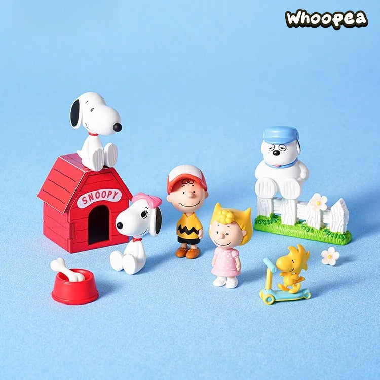 Snoopy PINK ME Series Mini Hanging Card Pendant Blind Box