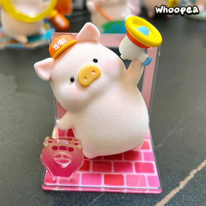 Lulu the Piggy's Travel Series Figure Blind Box