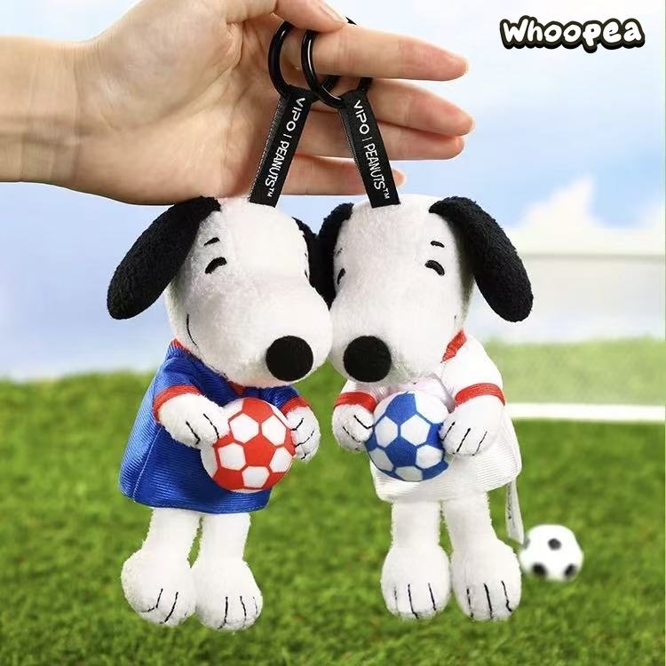 VIPO × PEANUTS Snoopy Football Series Plush Pendant Blind Box