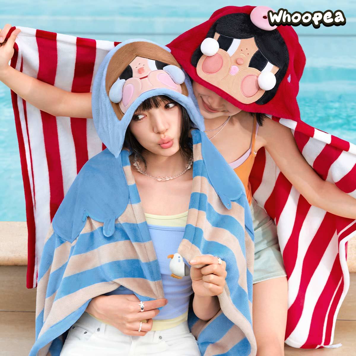 えっこ　POPMART CRYBABY NECK PILLOW ネック枕 POP MART CRYBABY Cry Me an Ocean Series - 2-in-1 Neck Pillow (PRE